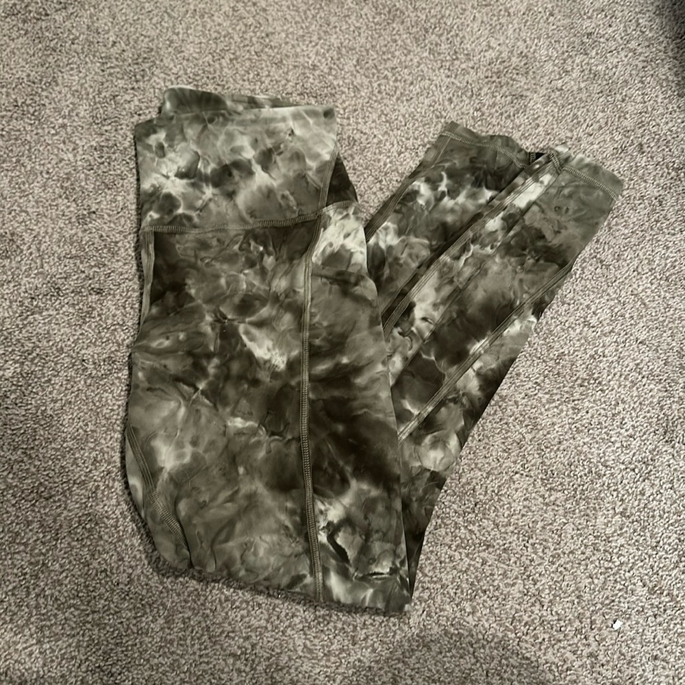 Lululemon align leggings with pockets